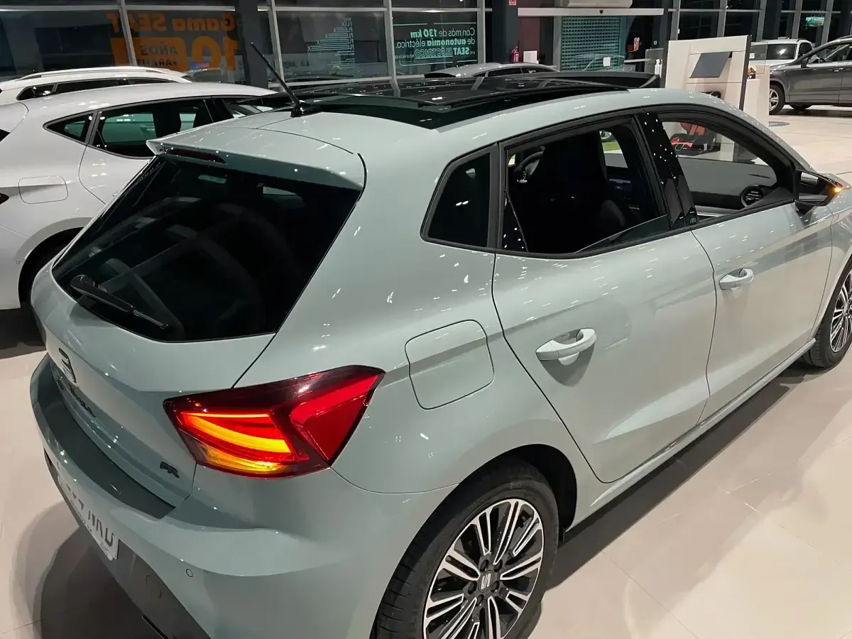 Uusi Seat Ibiza FR 115 HP (84 kW) 2026 Keltainen Viistoperä