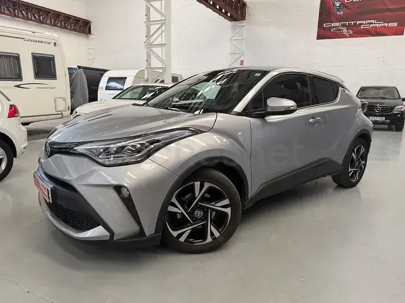 Usado Toyota C-HR Advance 122 CV (89 kW) 2023 Gris / plata SUV
