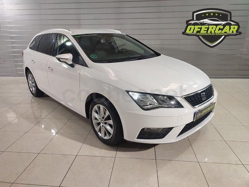 Usado Seat Leon Style 115 CV (84 kW) 2018 Blanco Familiar