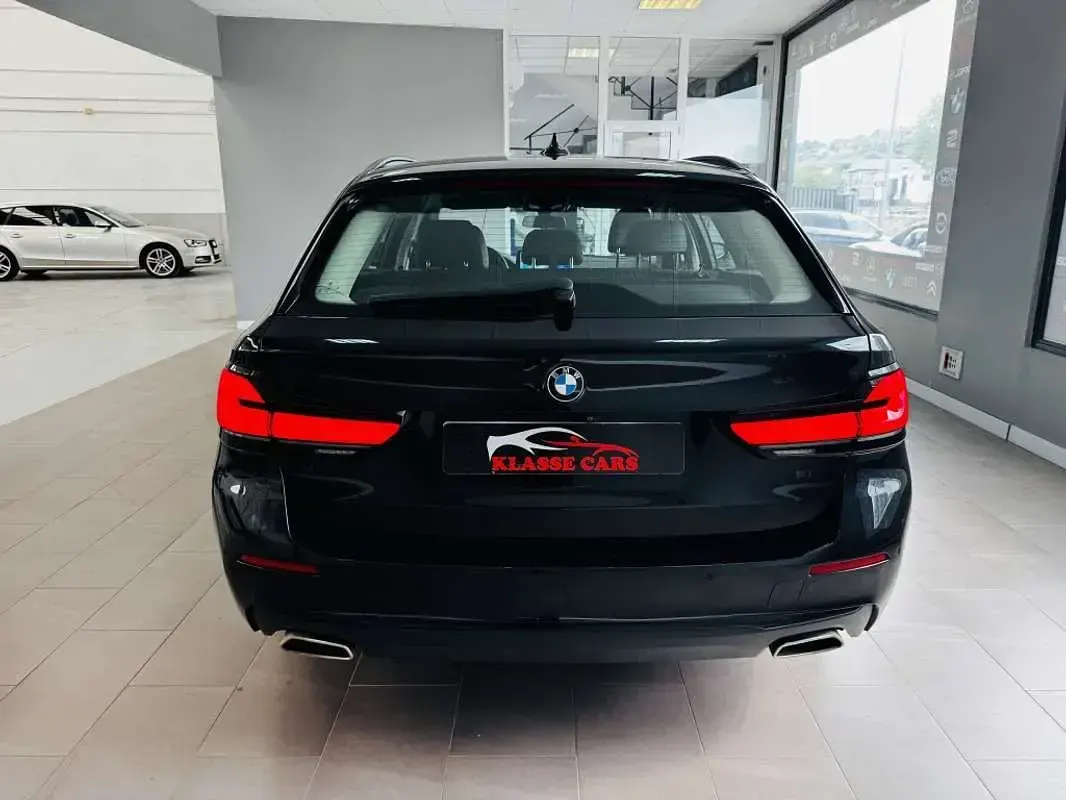 Usado BMW 520 Luxury Line 190 CV (139 kW) 2023 Negro Berlina