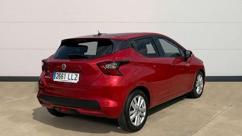 Usado Nissan Micra Acenta 101 CV (74 kW) 2020 Rojo Utilitario