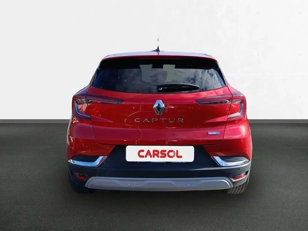 Usado Renault Captur Zen 143 CV (105 kW) 2022 Rojo SUV