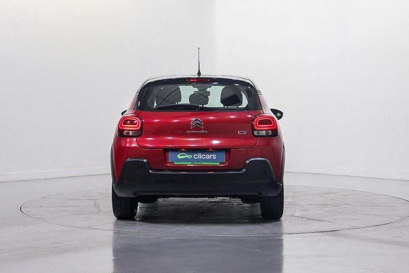 Usado Citroën C3 Feel 110 CV (80 kW) 2018 Rojo Utilitario