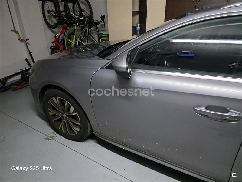 Usado Peugeot 508 SW Allure 130 CV (95 kW) 2021 Gris / plata Familiar