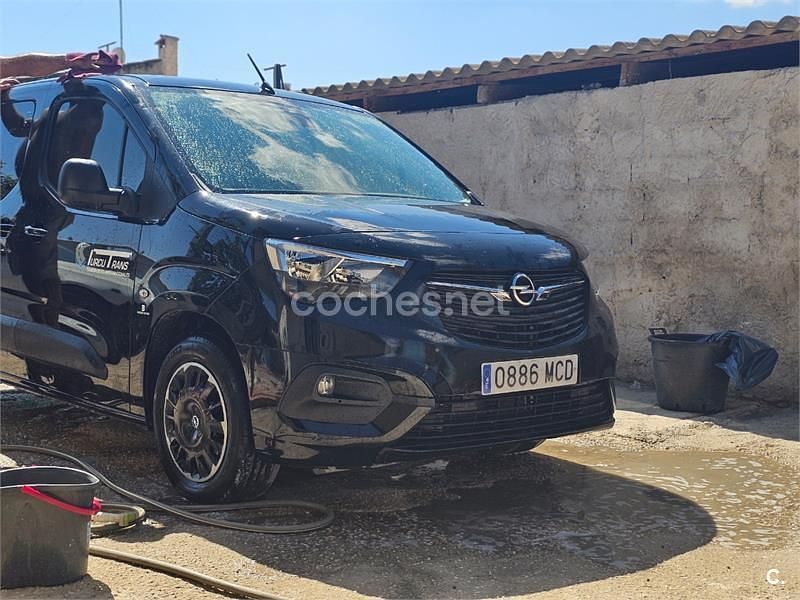Negro Usado 2024 Opel Combo Monovolumen | 19.999 € - Imagen 1/4