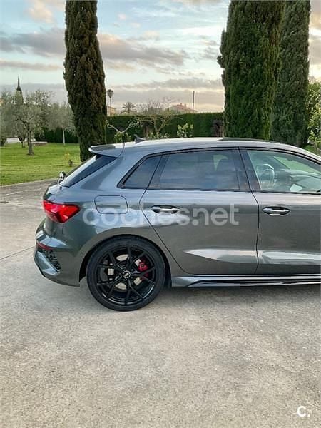 Usado Audi RS3 400 CV (294 kW) 2022 Gris / plata Berlina