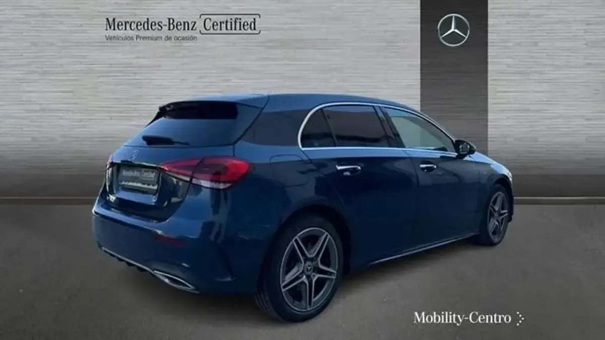 Usado Mercedes A250 218 CV (160 kW) 2020 Azul Berlina