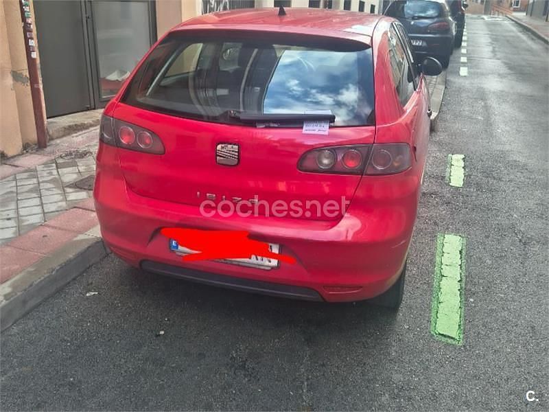 Rojo Usado 2007 Seat Ibiza Reference Berlina | 2400 € (Buen precio) - Imagen 1/4