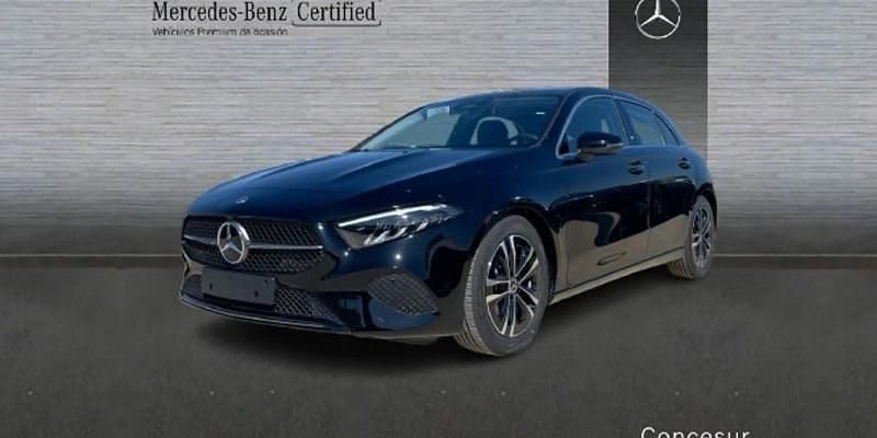 Negro Usado 2024 Mercedes A250 | 38.900 € (Caro) - Imagen 1/4