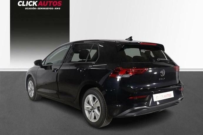Usado VW Golf VIII Life 110 CV (80 kW) 2023