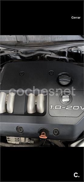 Usado Seat Leon 125 CV (91 kW) 2000 Gris / plata Berlina