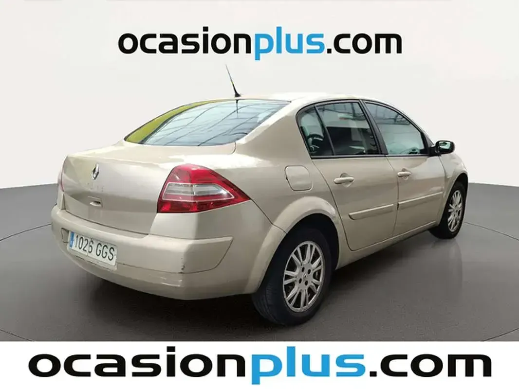Usado Renault Mégane 106 CV (77 kW) 2008 Beige Berlina