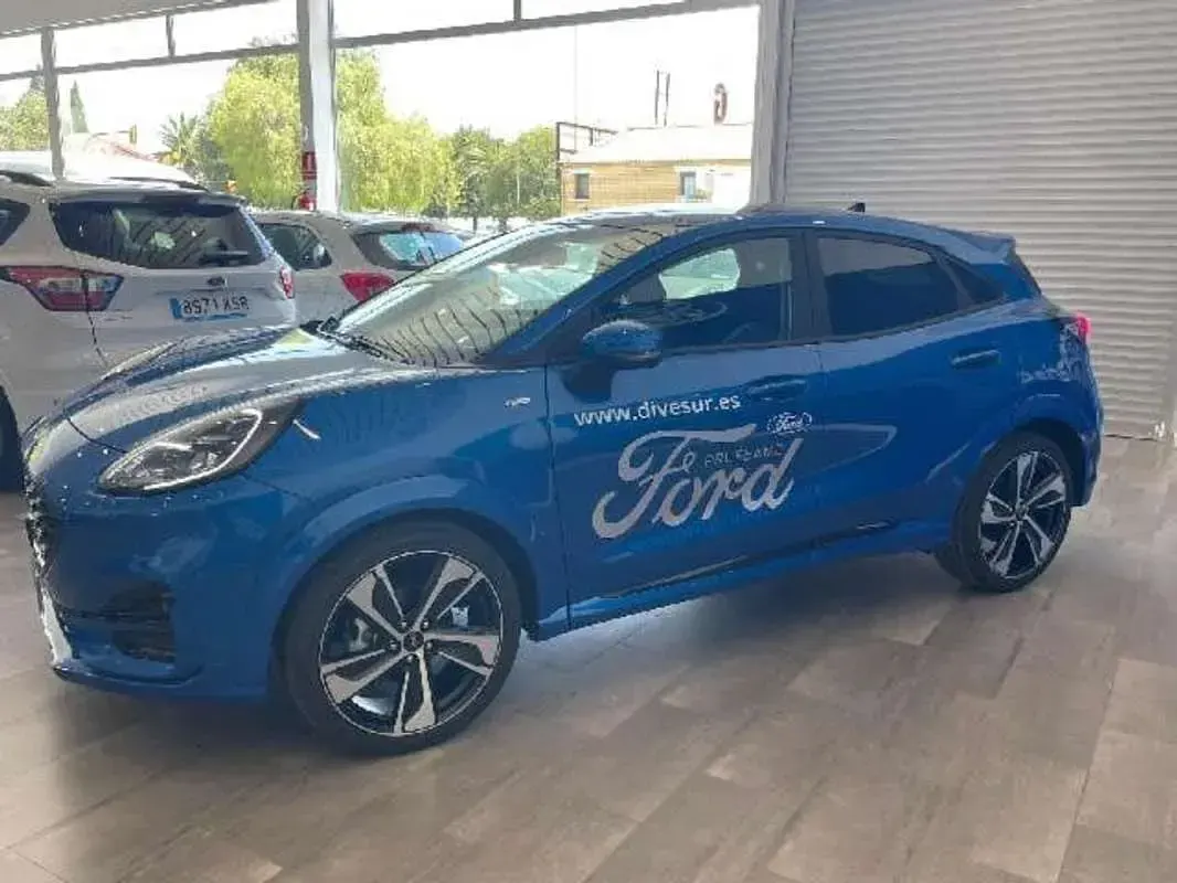 Usado Ford Puma Titanium 125 CV (91 kW) 2023 Azul SUV