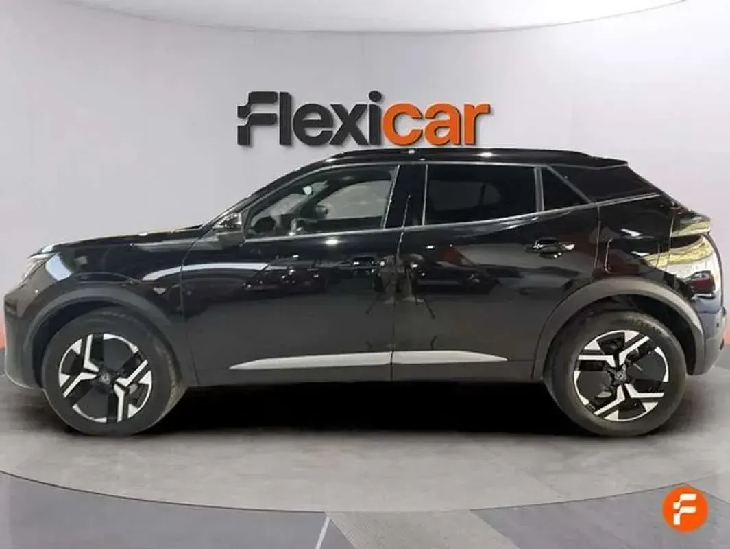 Usado Peugeot 2008 Allure 131 CV (96 kW) 2024 Gris SUV