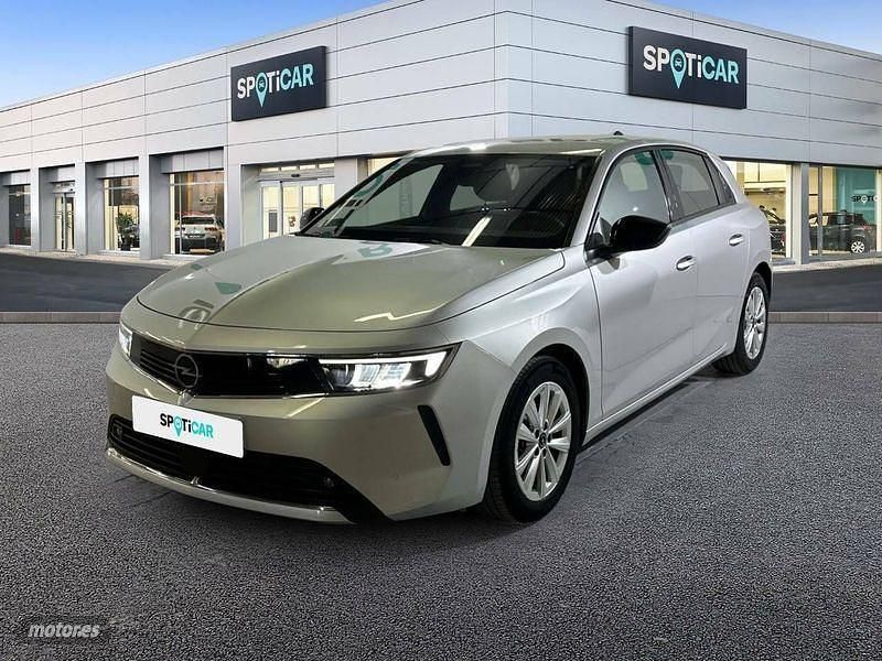 Plateado Usado 2023 Opel Astra Edition Berlina | 17.995 € (Precio justo) - Imagen 1/4