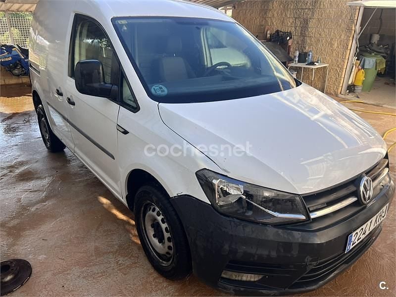 Usado VW Caddy 122 CV (89 kW) 2018 Blanco Monovolumen