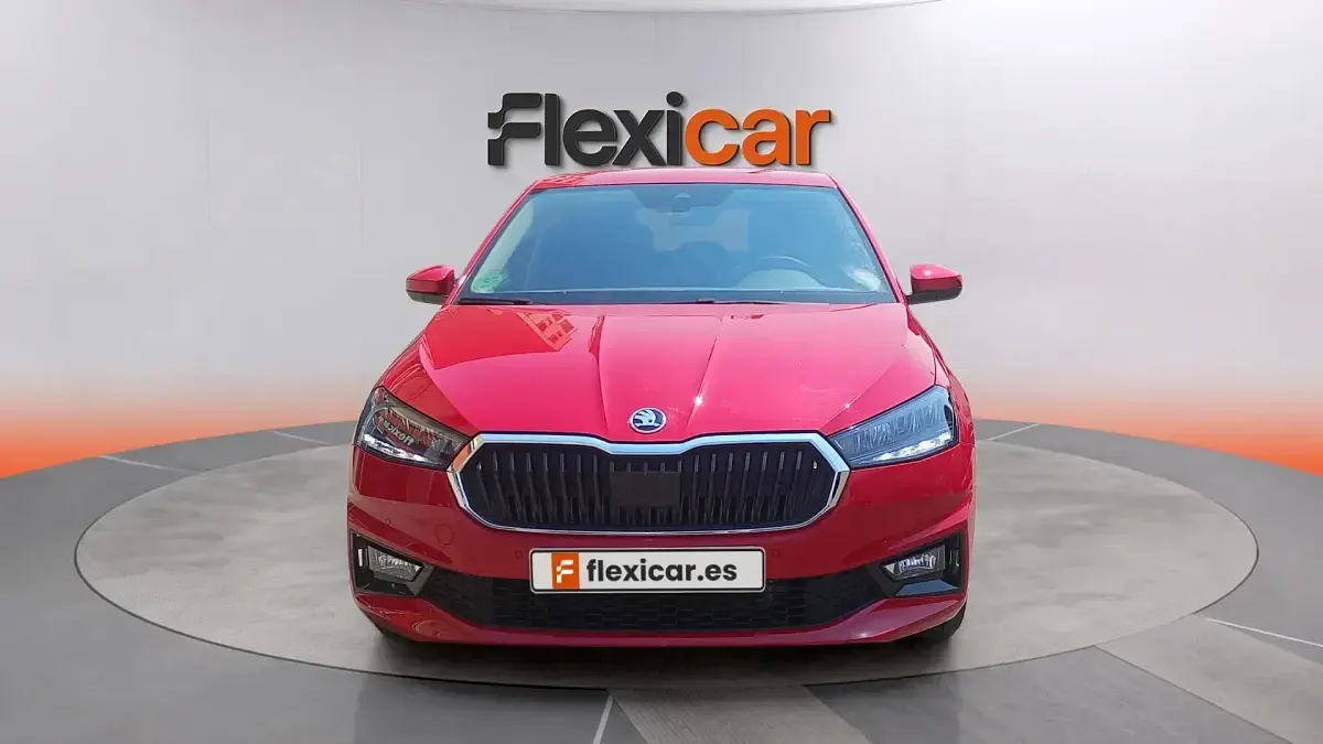 Usado Skoda Fabia Selection 95 CV (69 kW) 2024 Rojo Utilitario