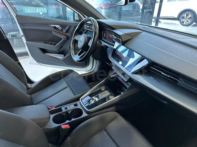 Usado Audi A3 110 CV (80 kW) 2021 Blanco Berlina