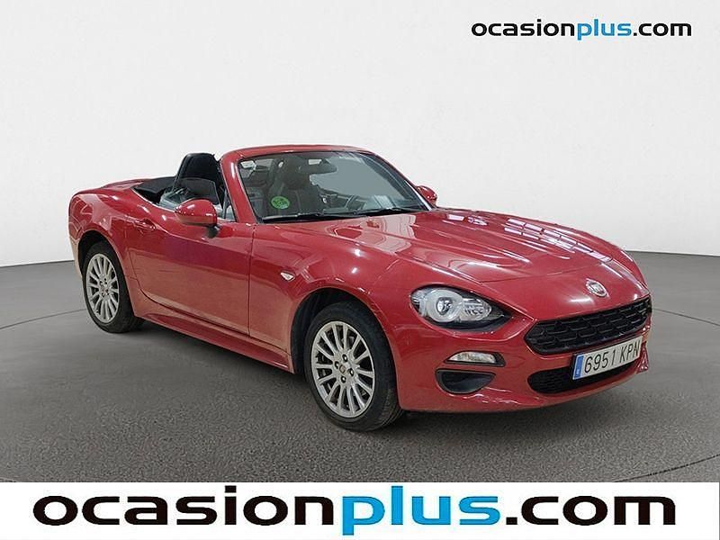 Usado Fiat 124 Spider 140 CV (102 kW) 2018 Rojo Descapotable
