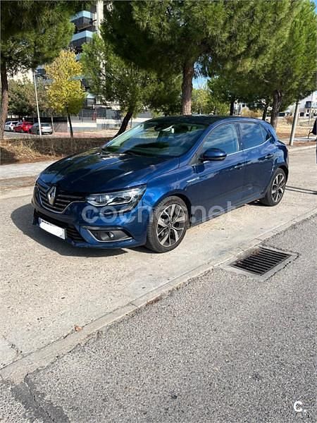 Usado Renault Mégane IV Bose Edition 115 CV (84 kW) 2019 Azul Berlina