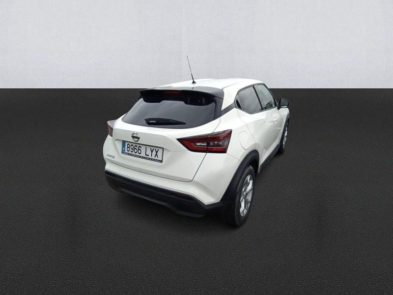 Usado Nissan Juke Acenta 114 CV (83 kW) 2022 Oro SUV