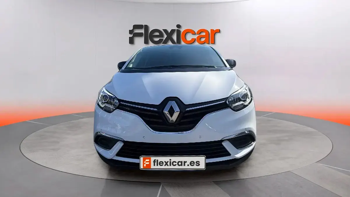 Usado Renault Grand Scénic IV LIMITED 140 CV (102 kW) 2022 Blanco Monovolumen