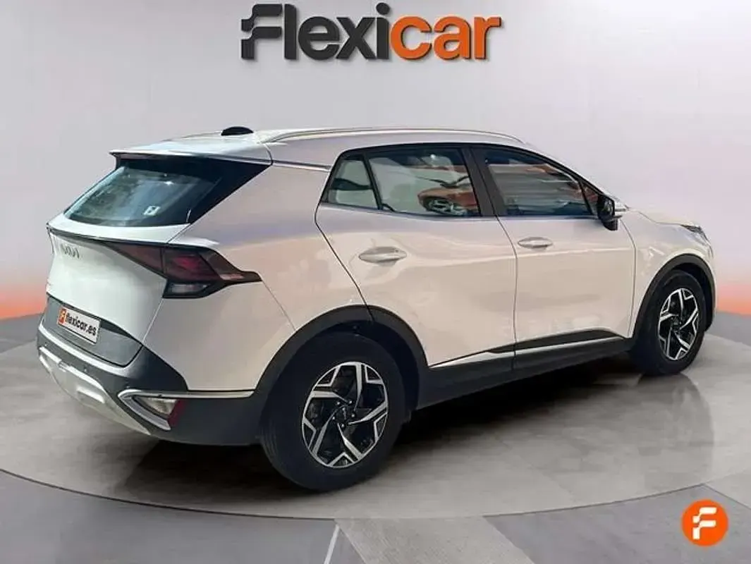 Usado Kia Sportage 116 CV (85 kW) 2023 Blanco SUV