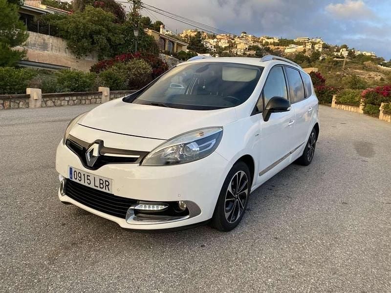 Blanco Usado 2015 Renault Grand Scénic III Bose Edition Monovolumen | 8950 € (Precio justo) - Imagen 1/4