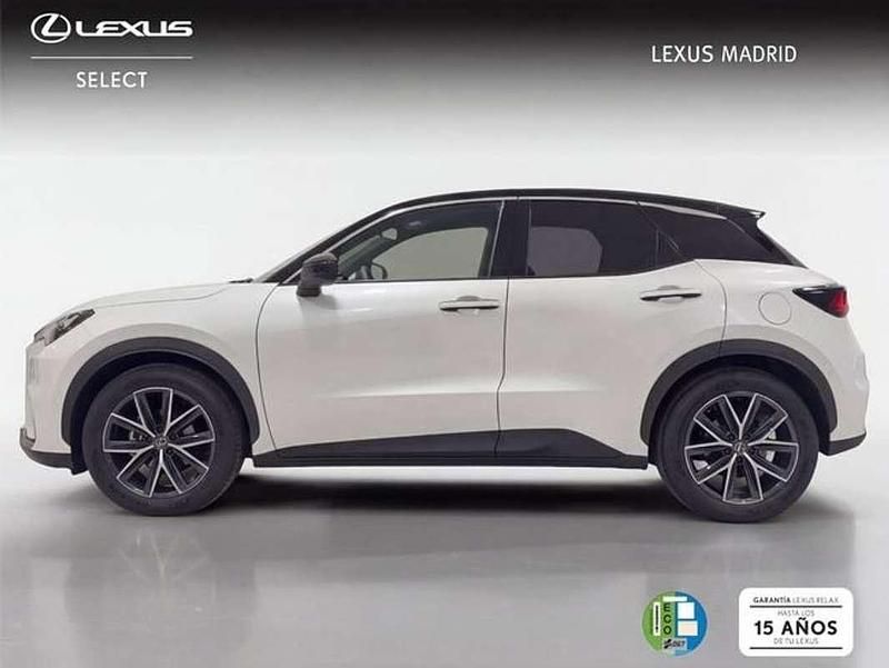 Usado Lexus LBX 136 CV (100 kW) 2024 Blanco SUV