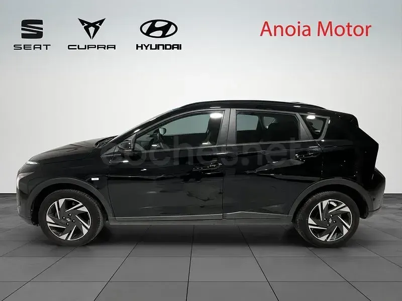 Usado Hyundai Bayon 100 CV (73 kW) 2021 Negro SUV