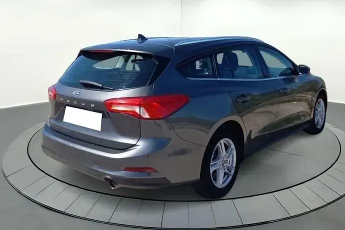Usado Ford Focus Trend 100 CV (73 kW) 2019