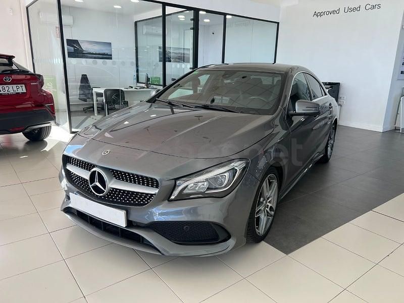 Usado Mercedes CLA200 163 CV (119 kW) 2019 Gris / plata Berlina