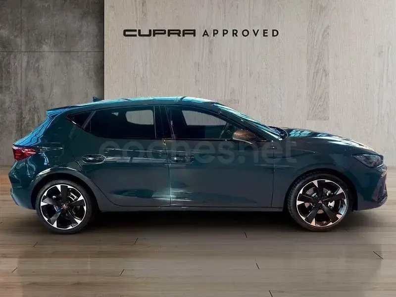 Usado Cupra Leon 150 CV (110 kW) 2025 Azul Berlina