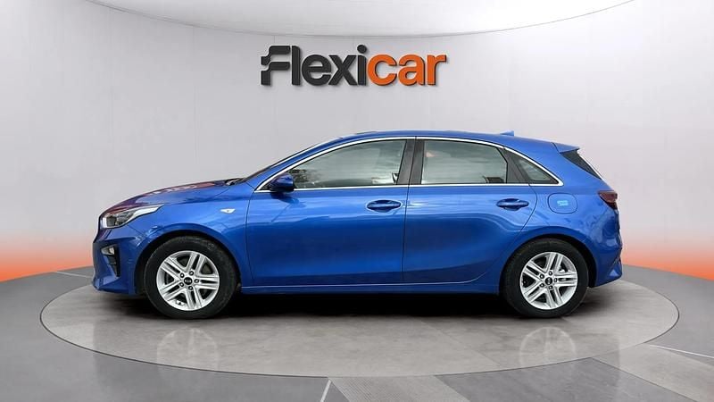 Usado Kia Ceed 120 CV (88 kW) 2021 Azul Utilitario