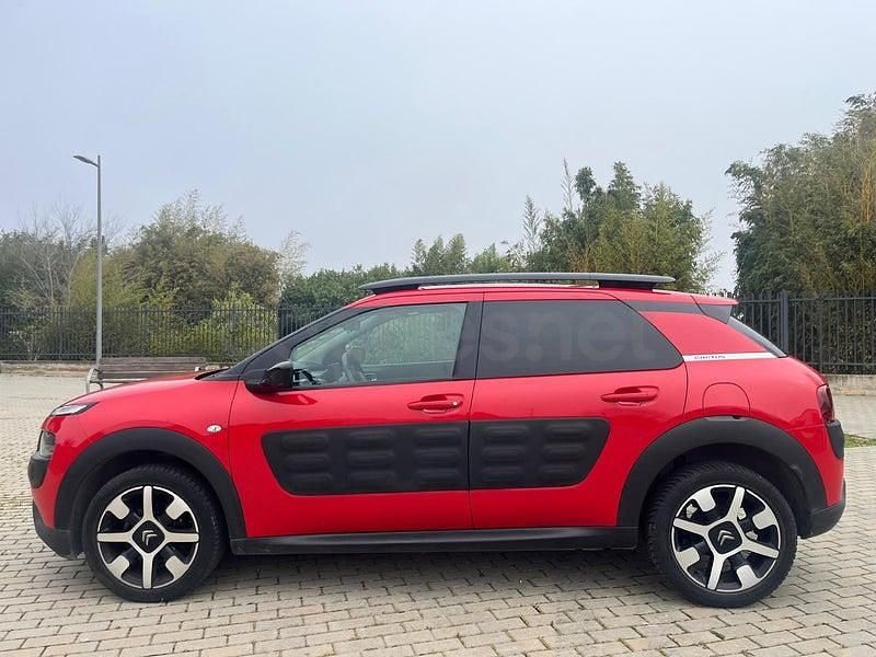 Usado Citroën C4 Shine Edition 110 CV (80 kW) 2016 Rojo Berlina