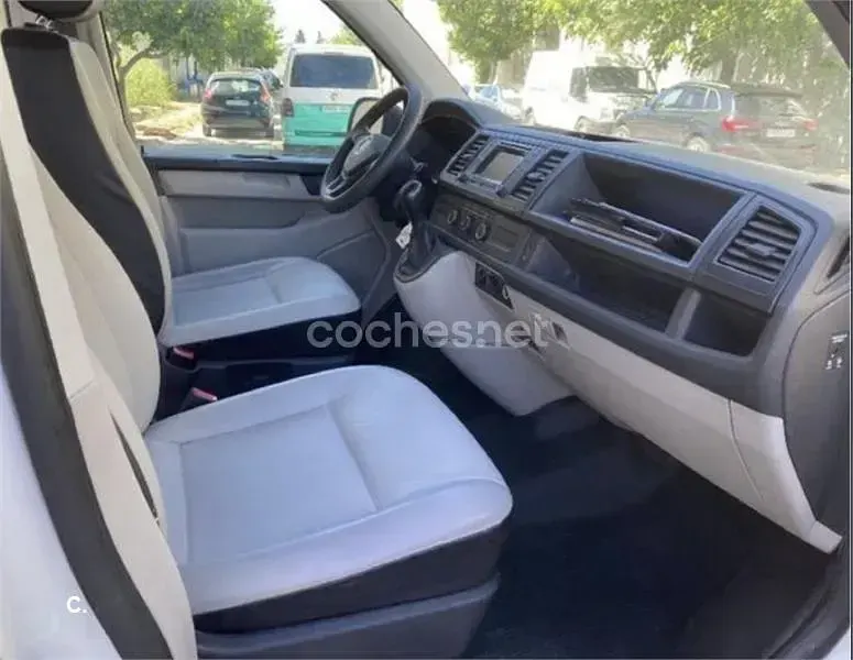 Usado VW Caravelle Comfortline 204 CV (150 kW) 2017 Blanco Van