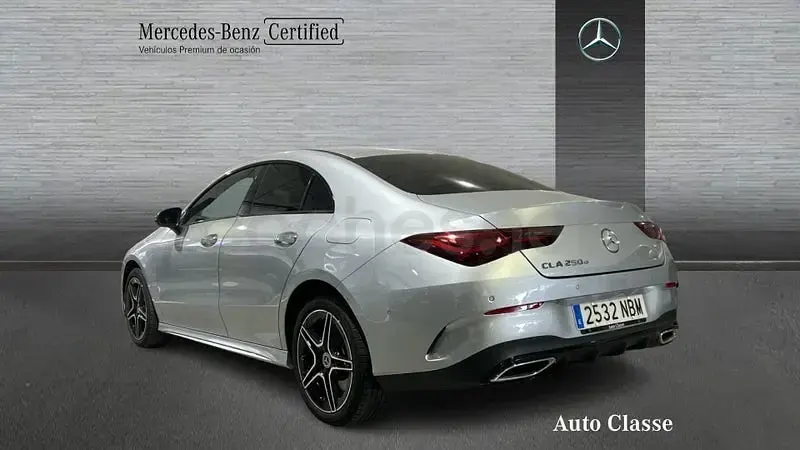 Usado Mercedes CLA250e 218 CV (160 kW) 2025 Gris / plata Coupe