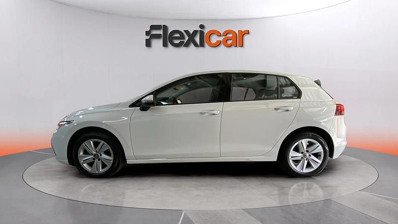 Usado VW Golf VIII Life 116 CV (85 kW) 2022 Blanco Berlina