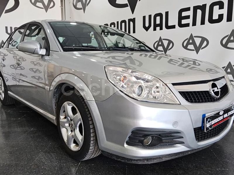Gris / plata Usado 2008 Opel Vectra Elegance Berlina | 4999 € (Precio justo) - Imagen 1/4