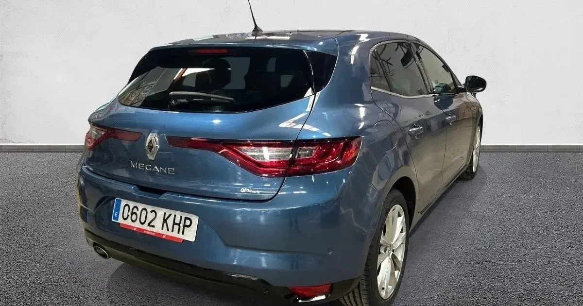 Usado Renault Mégane IV Zen 130 CV (95 kW) 2018