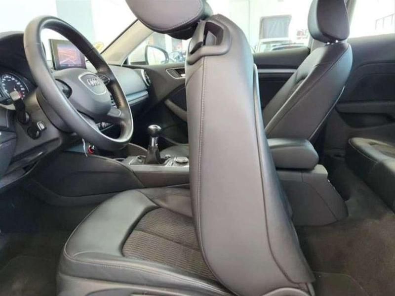 Käytetty Audi A3 Ambition 105 HP (77 kW) 2013 Valkoinen Sedan