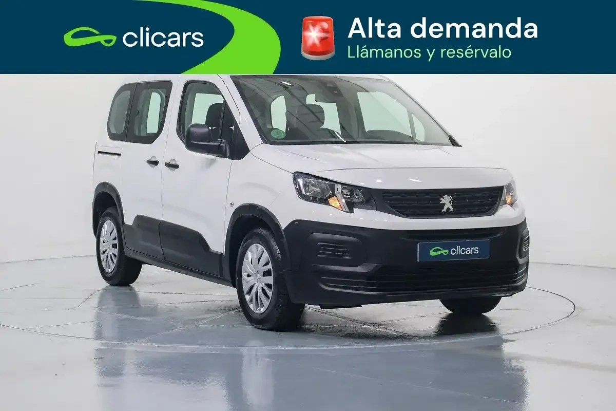 Usado Peugeot Rifter Access 100 CV (73 kW) 2019 Blanco Monovolumen