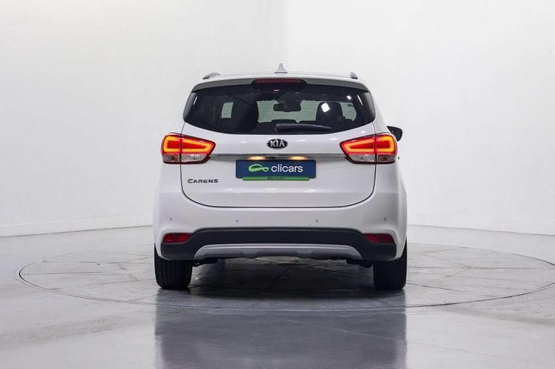 Usado Kia Carens 136 CV (100 kW) 2018 Blanco Monovolumen