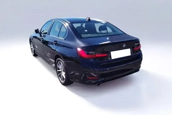 Käytetty BMW 330 292 HP (214 kW) 2021 Musta