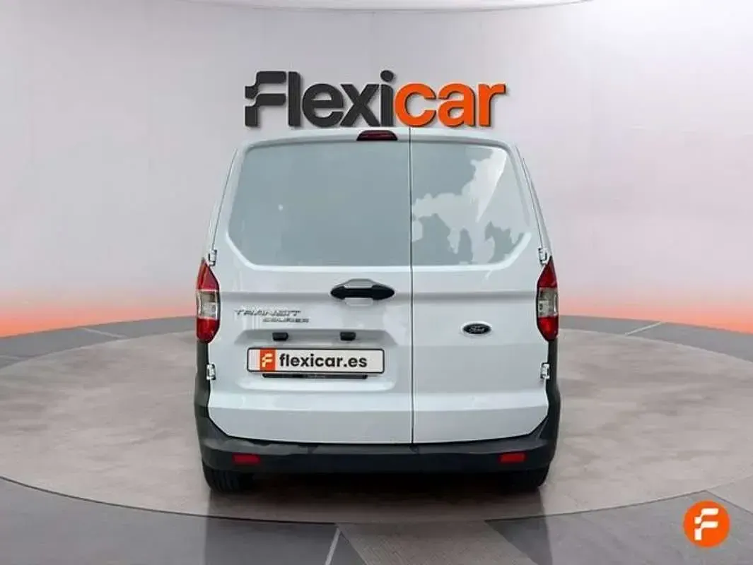 Usado Ford Transit 101 CV (74 kW) 2021 Blanco Van