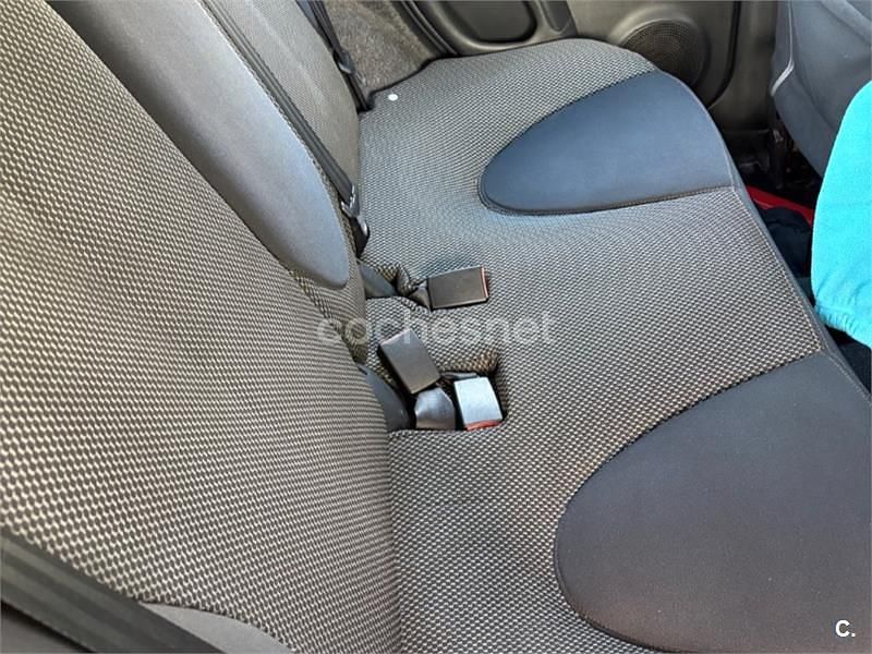 Usado Nissan Micra Visia 80 CV (58 kW) 2009 Negro Berlina