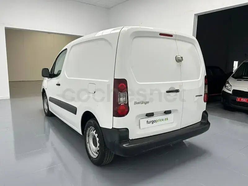 Usado Citroën Berlingo Live 75 CV (55 kW) 2016 Blanco Monovolumen