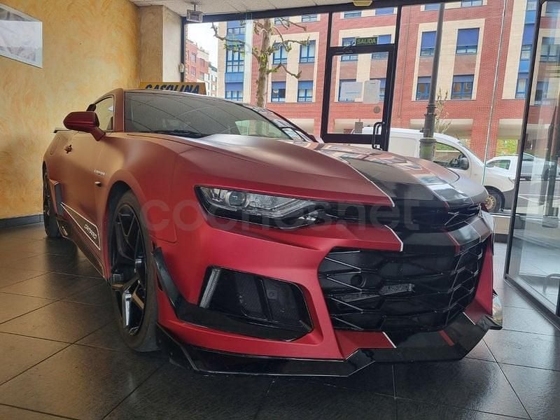 Usado Chevrolet Camaro 405 CV (297 kW) 2015 Granate Coupe