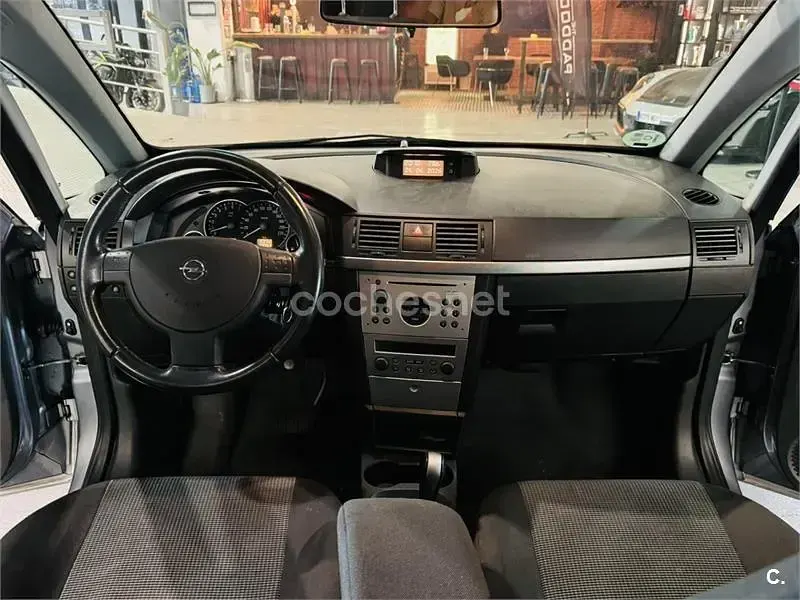 Usado Opel Meriva Cosmo 125 CV (91 kW) 2004 Azul Monovolumen
