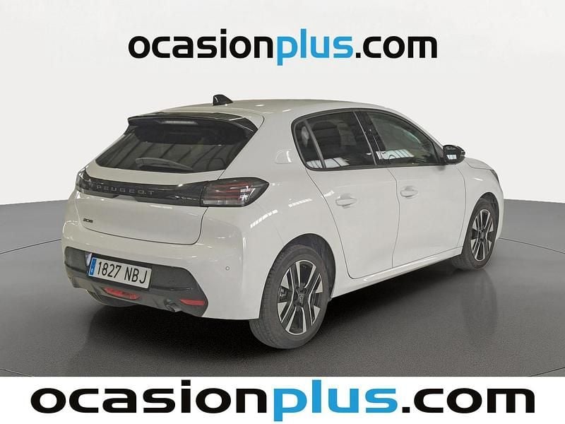 Usado Peugeot 208 Allure 102 CV (75 kW) 2025 Blanco Utilitario